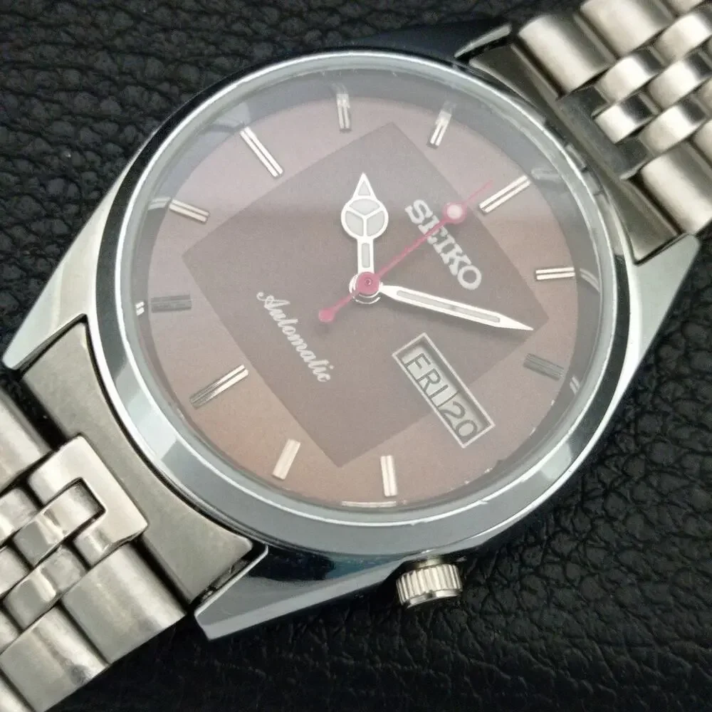 Vintage 1986 Seiko Automatic Mens Silver Watch W/daydate & Brown accents